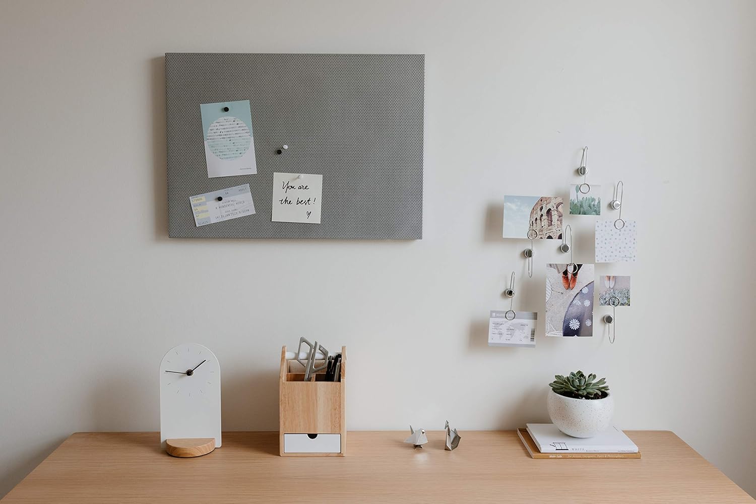 Umbra Bulletboard – Cork Board, Bulletin Board and Magnetic Board for walls – Modern Look with Dual Surface Design – Includes 12 Pushpins and 12 Magnets, 21x15 Inches: Home Improvement