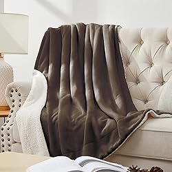 Walensee Sherpa Fleece Blanket