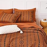 Wake In Cloud - Western Quilt Set, Boho Southwestern Aztec Rustic Farmhouse Geometric Pattern, Reversible Lightweight Bedspread Coverlet, 3 Pieces, Burnt Orange, Queen/Full Size
