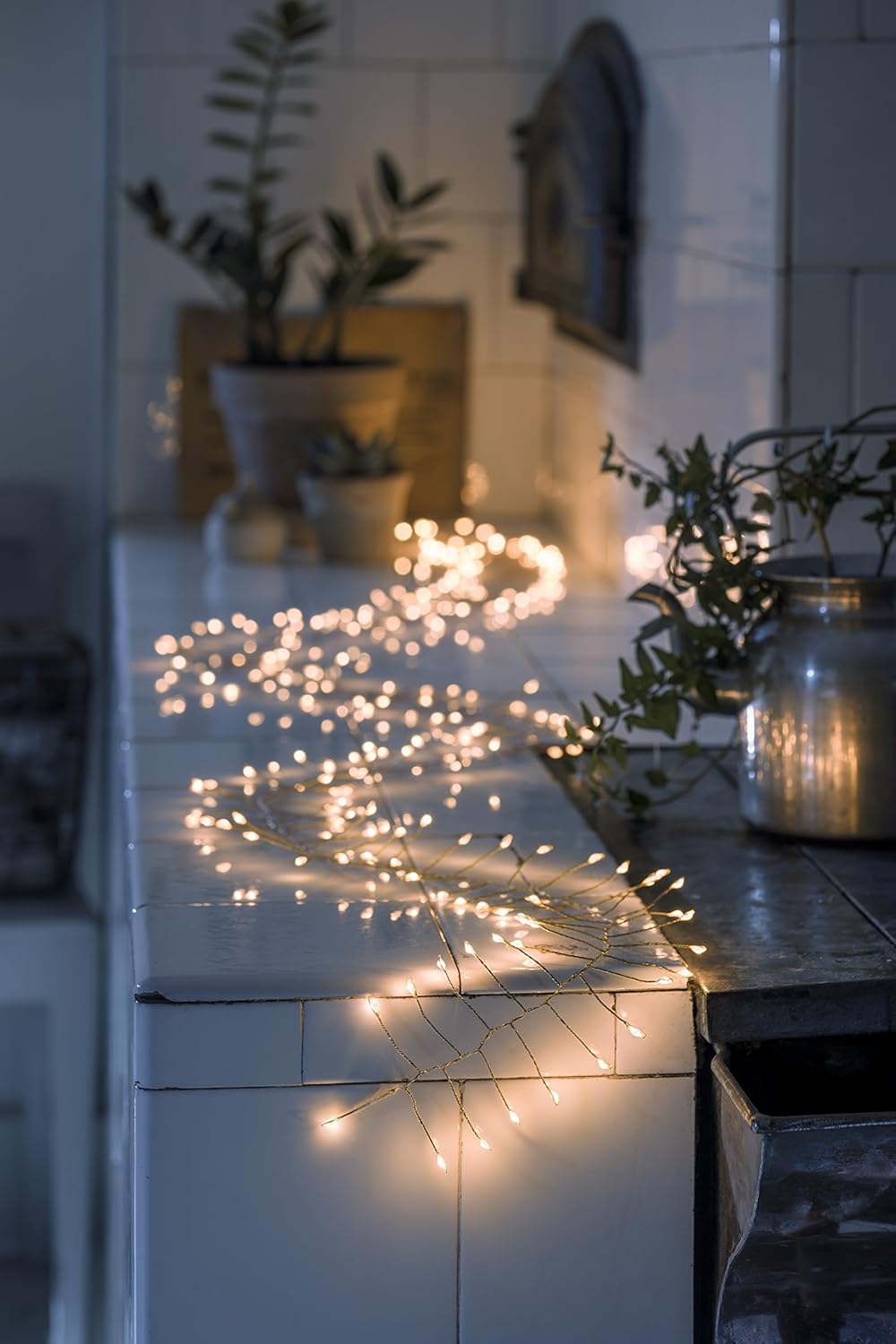 Konstsmide Christmas Light Firecracker Style Wire Cluster 200 Amber White Diodes 4.5V IP20 Gold String Lights 6339-880EE - Image 4