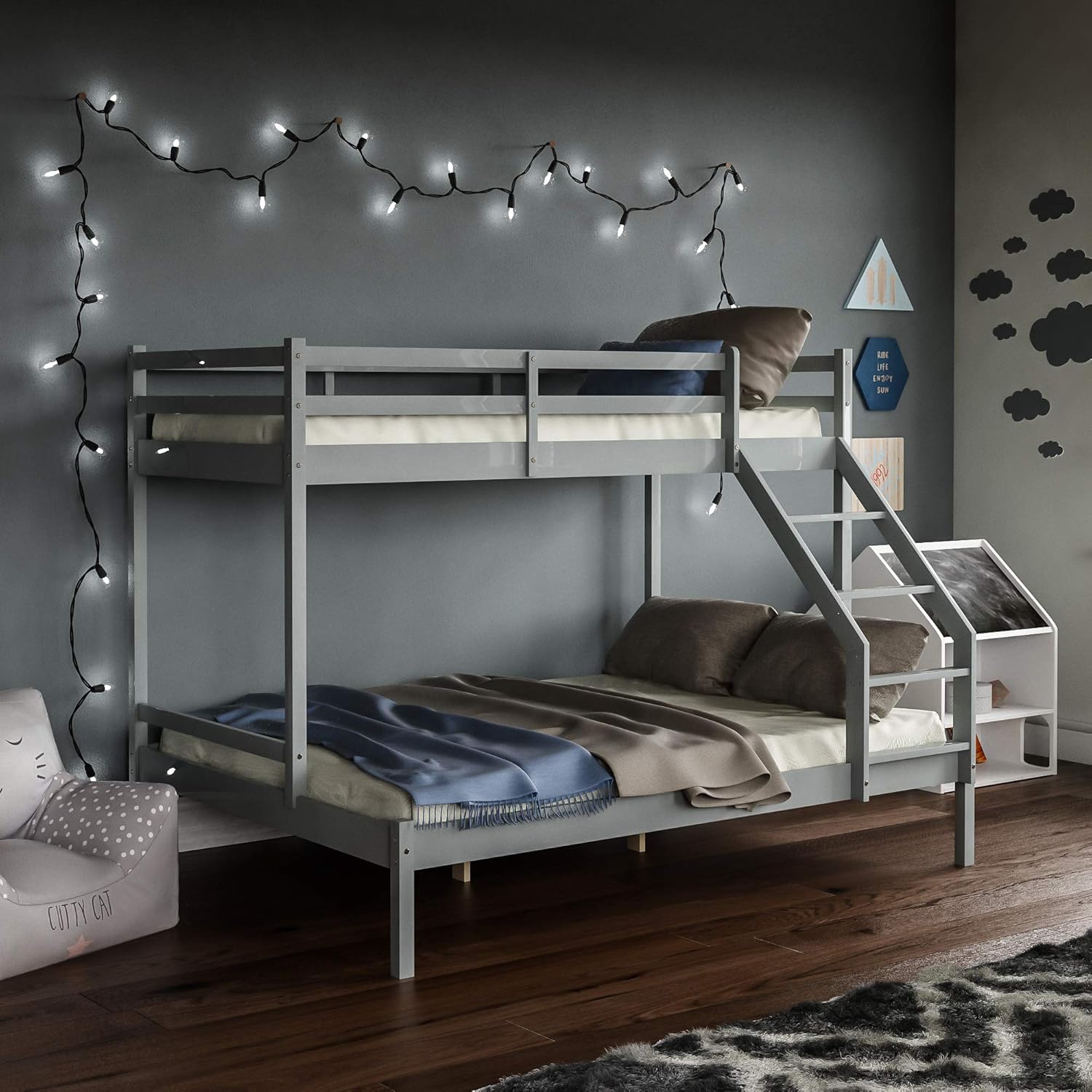 Vida Designs Sydney Triple Bunk Bed, Three Sleeper, Solid Pine Wood