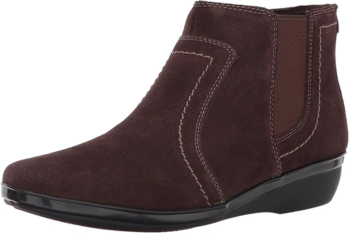 clarks women's everlay leigh ankle bootie