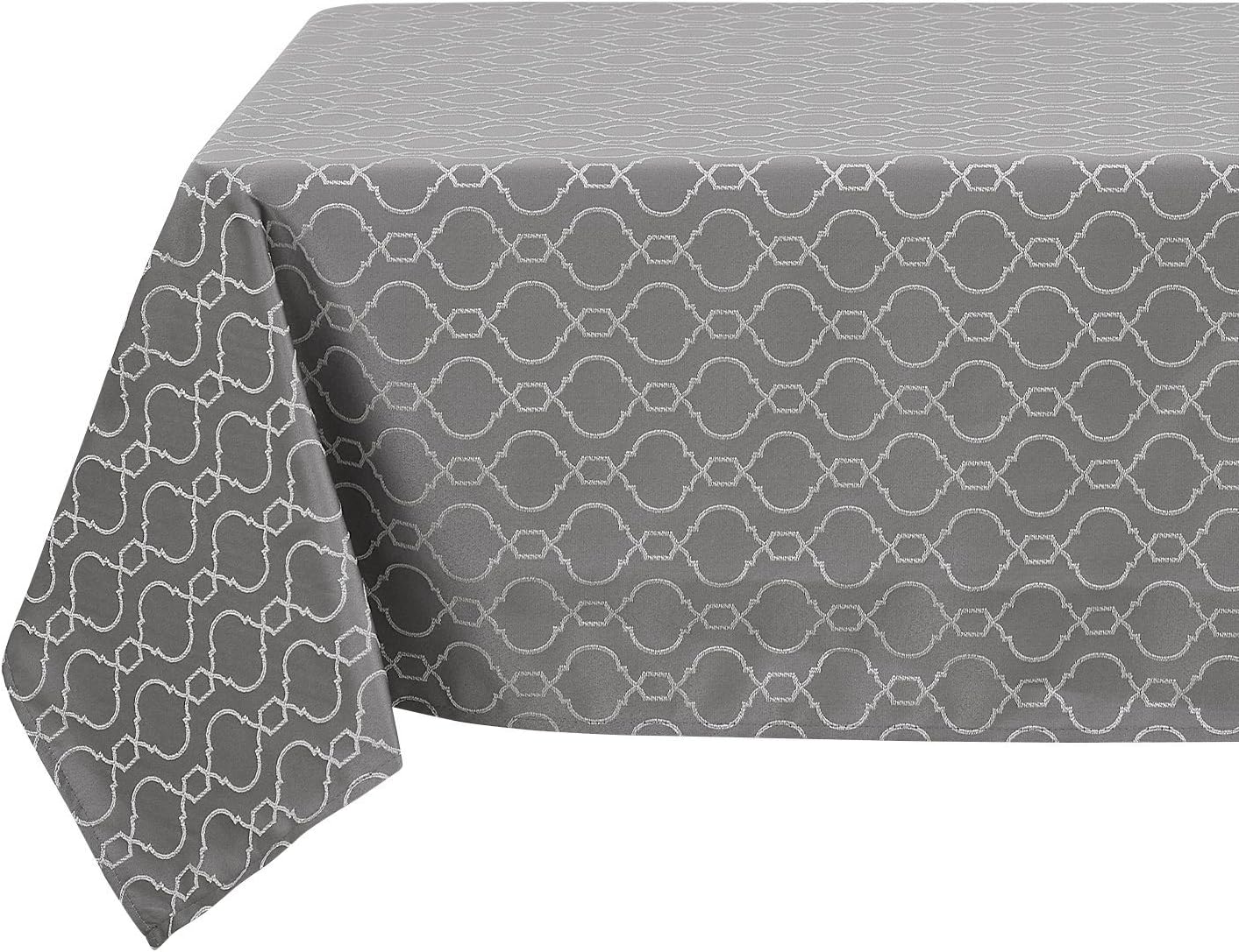 Best spill proof dining table cloth