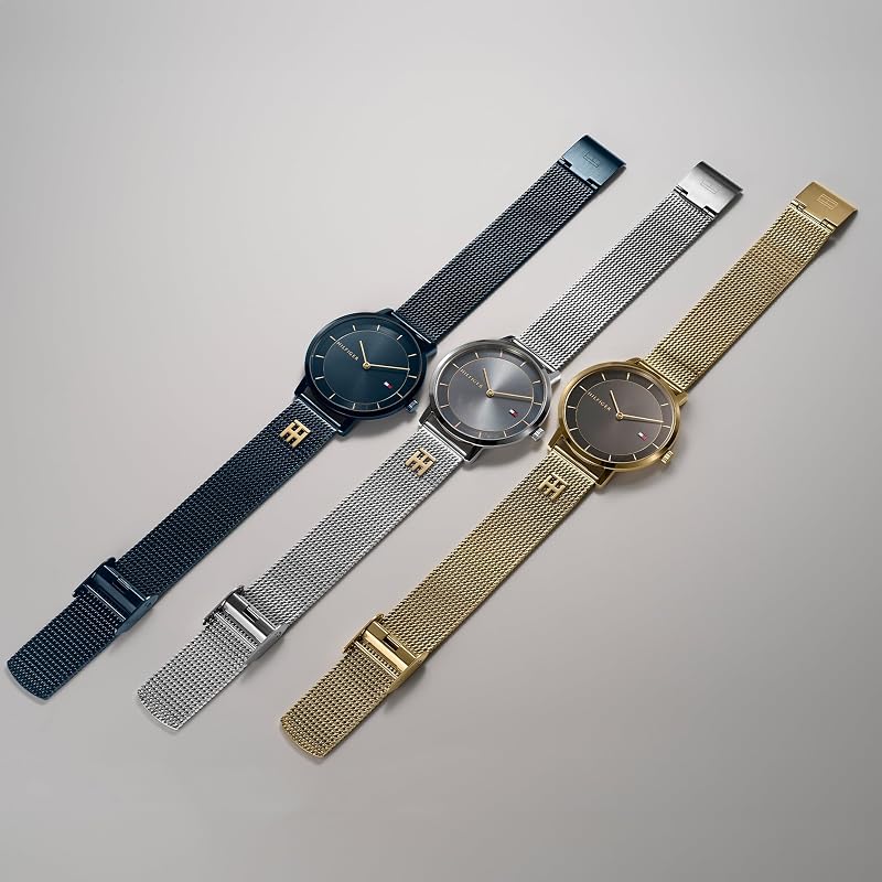 Montre À Mouvement Quartz Deux Aiguilles pour Femme avec Bracelet Milanais en Acier Inoxydable de Couleur Dorée - 1782739