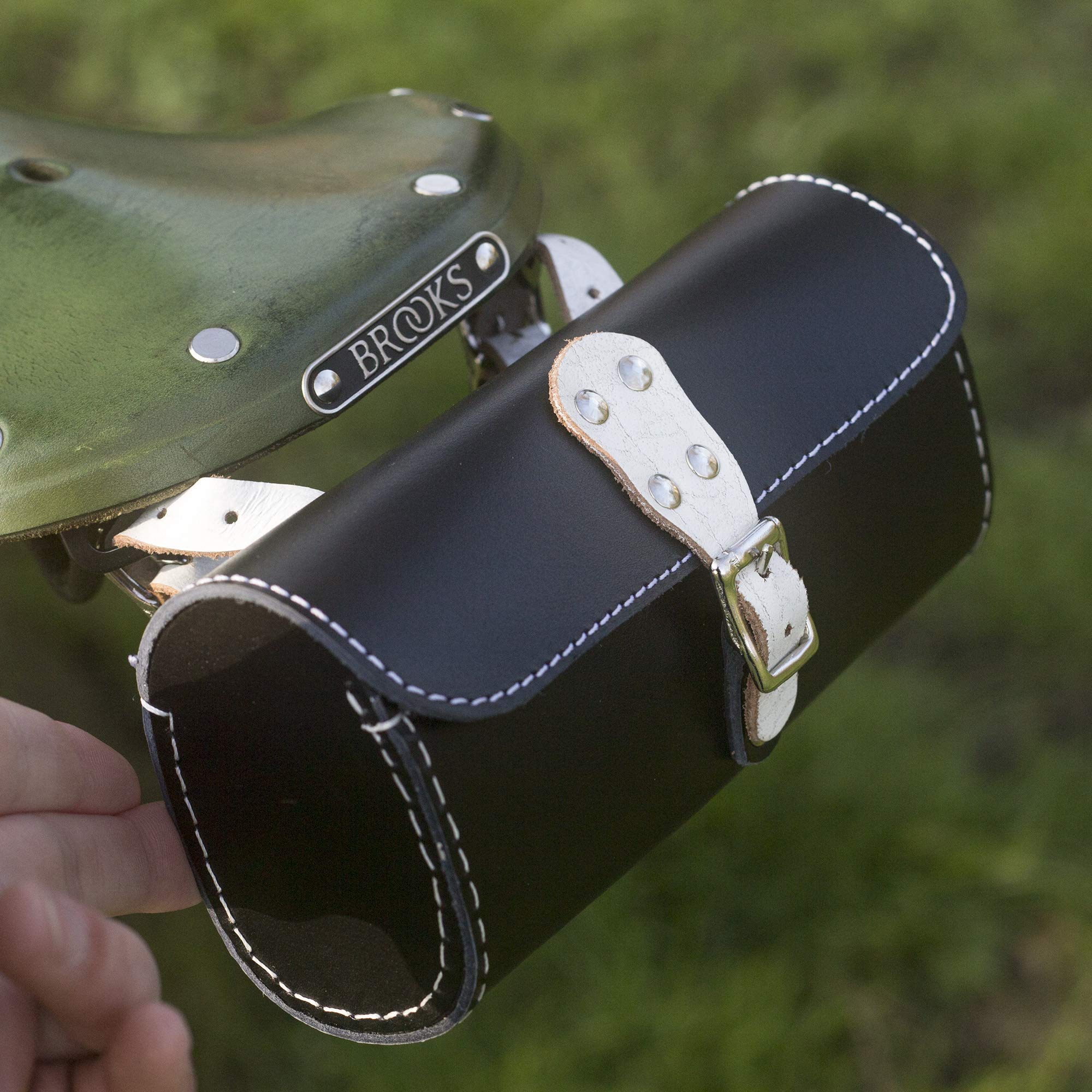 London Craftwork Leather Tool Bag Bicycle Saddle Bag Handcrafted Bike Bag Black White bro-bl-White