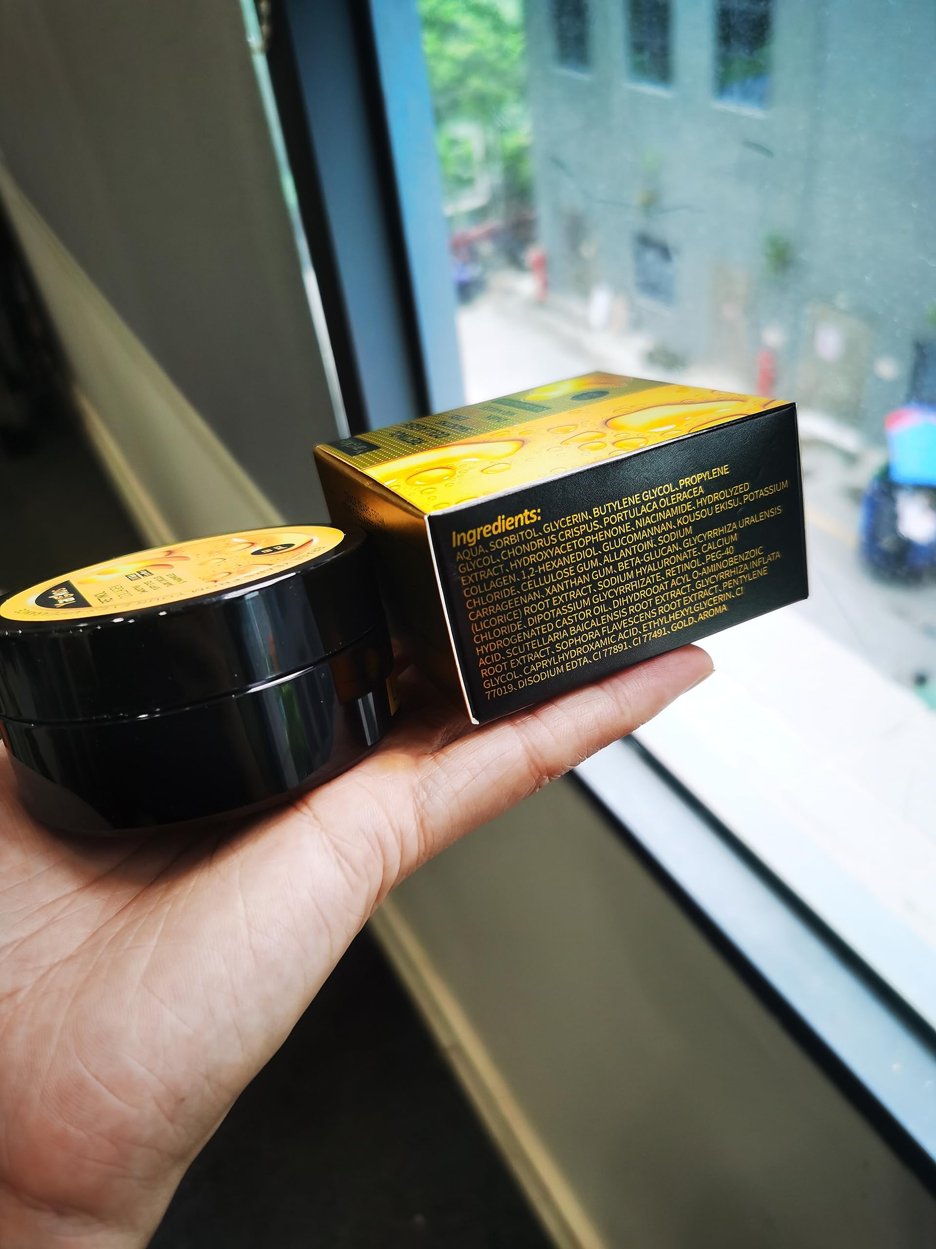 60 Pcs 24K Gold Under Eye Patches, 30 Pairs Undereye Mask for Dark Circles Puffy Eyes Treatment, Collagen Gel Pads Hydrating for Eye Bags Puffiness Wrinkle, Women Men Beauty Skin Care Products