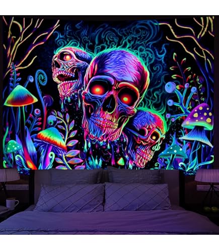 Shiartex Trippy Weed Marijuana Tapestry Cool Alien Marijuana Leaf Wall Tapestry For Bedroom, Psychedelic Tie Dye Stoner Tapestry For Men Weed Hippie Wall Art Poster For Dorm Home Decor 40x30inch