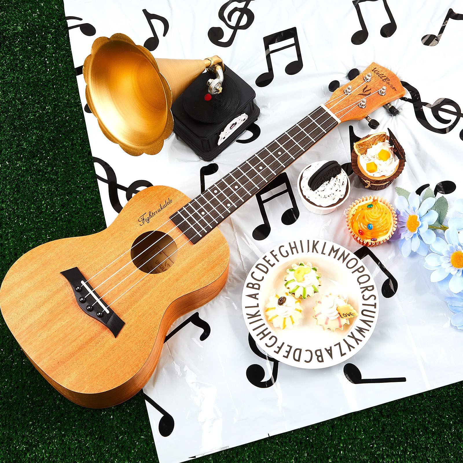108 x 54 Inch Musical Notes Tablecover Musical Plastic Tablecloth Disposable Table Cover Notes Theme Birthday Party Decoration Supplies(2 Pieces)