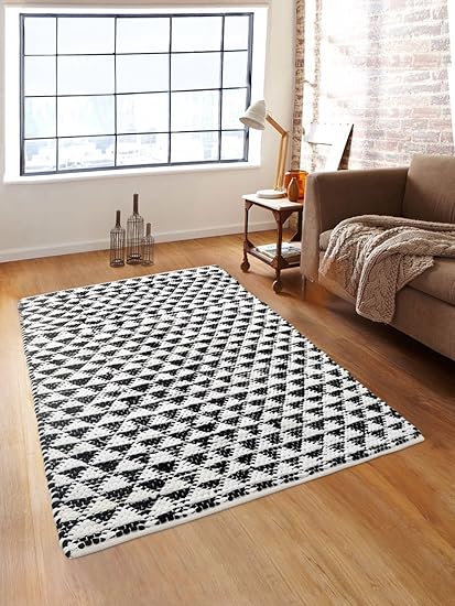 Romee Triangle Cotton Dhurrie - 36x60, White and Black