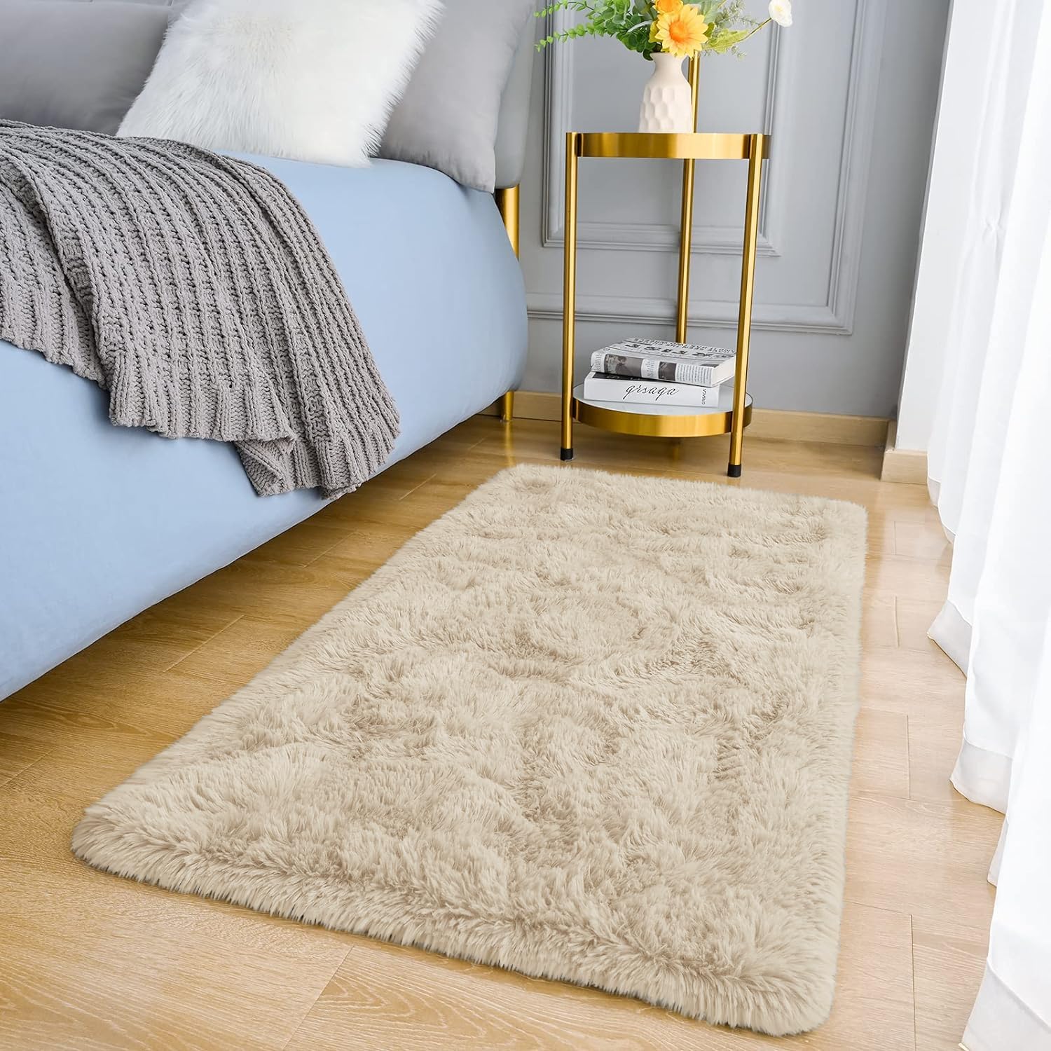 MOONLIGHT20015 Rugs Living Room – Fluffy Cream Area Rugs for Bedroom – Super Soft Small Thick Shaggy Pile Non Slip Non-Shedding Rug – Plush Carpet for Dining Room, 50cm x 80cm