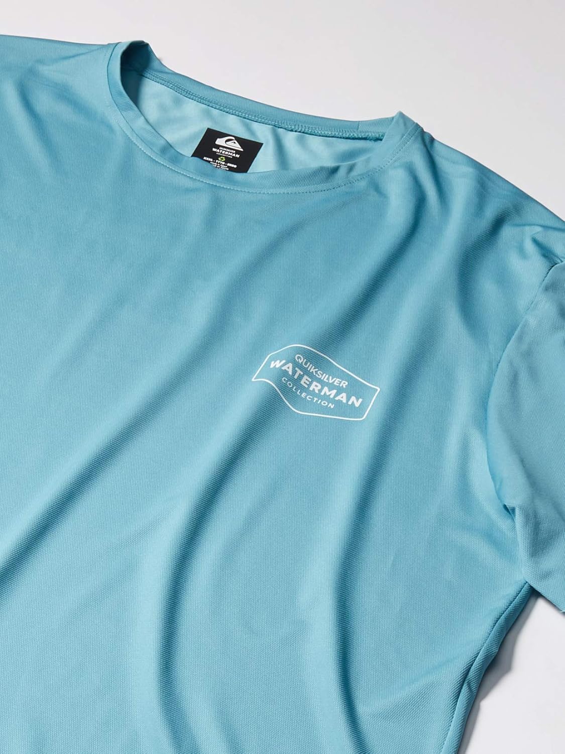 Quiksilver mens Gut Check Ss Short Sleeve Rashguard Surf Shirt: Clothing