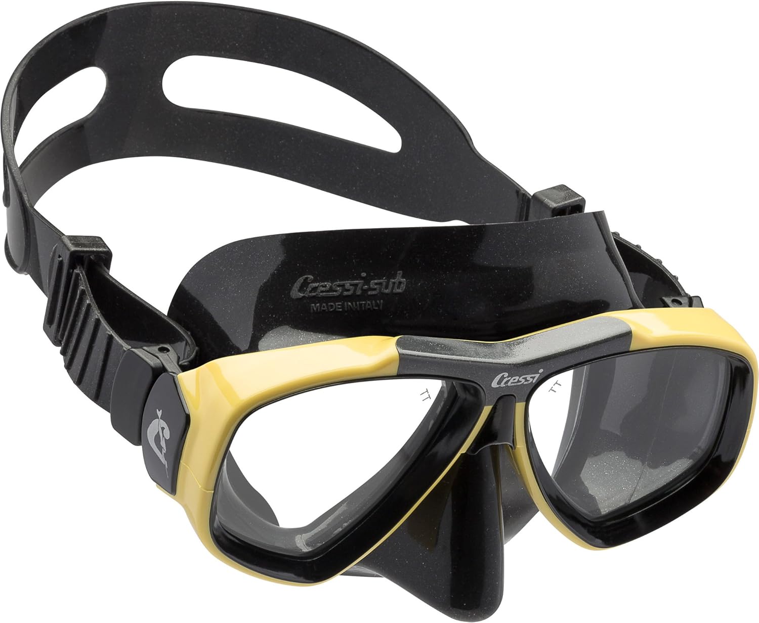 First Dive Mask with Inclined Lenses for Scuba Diving - optical lenses available | FOCUS made by Cressi: quality since 1946