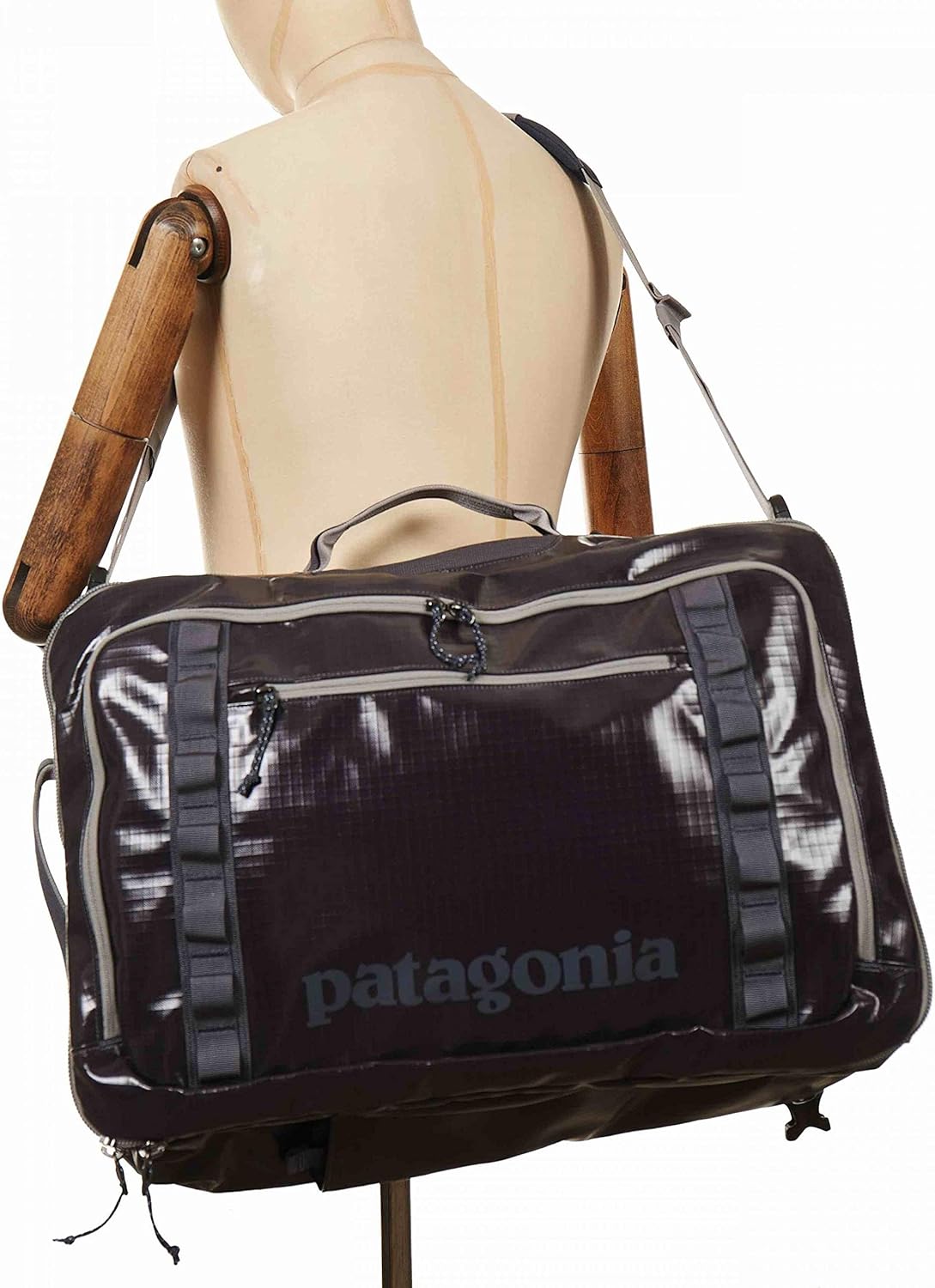 Amazon Com Patagonia Black Hole Mlc Bag Unisex Adult Smolder Blue One Size Clothing
