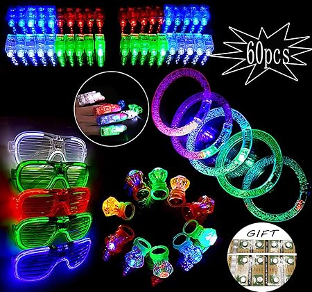 Amazon 暗闇で光るパーティー用品 ライトアップおもちゃ 子供用パーティー記念品 フィンガーライト40個 ライトリング10個 ブレスレット5個 フラッシュスロットシェード グラス5個 おもちゃ おもちゃ