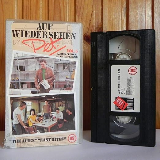 Auf Wiedersehen Pet Vol 5 Alien / Last Rites [VHS] Amazon.co.uk Video