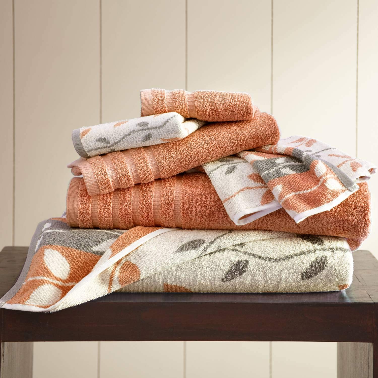 Photo 1 of Amrapur Overseas 5 Piece Yarn Dyed Organic Vines Jacquard/Solid Ultra Soft 500GSM 100% Combed Cotton Towel Set [Coral]