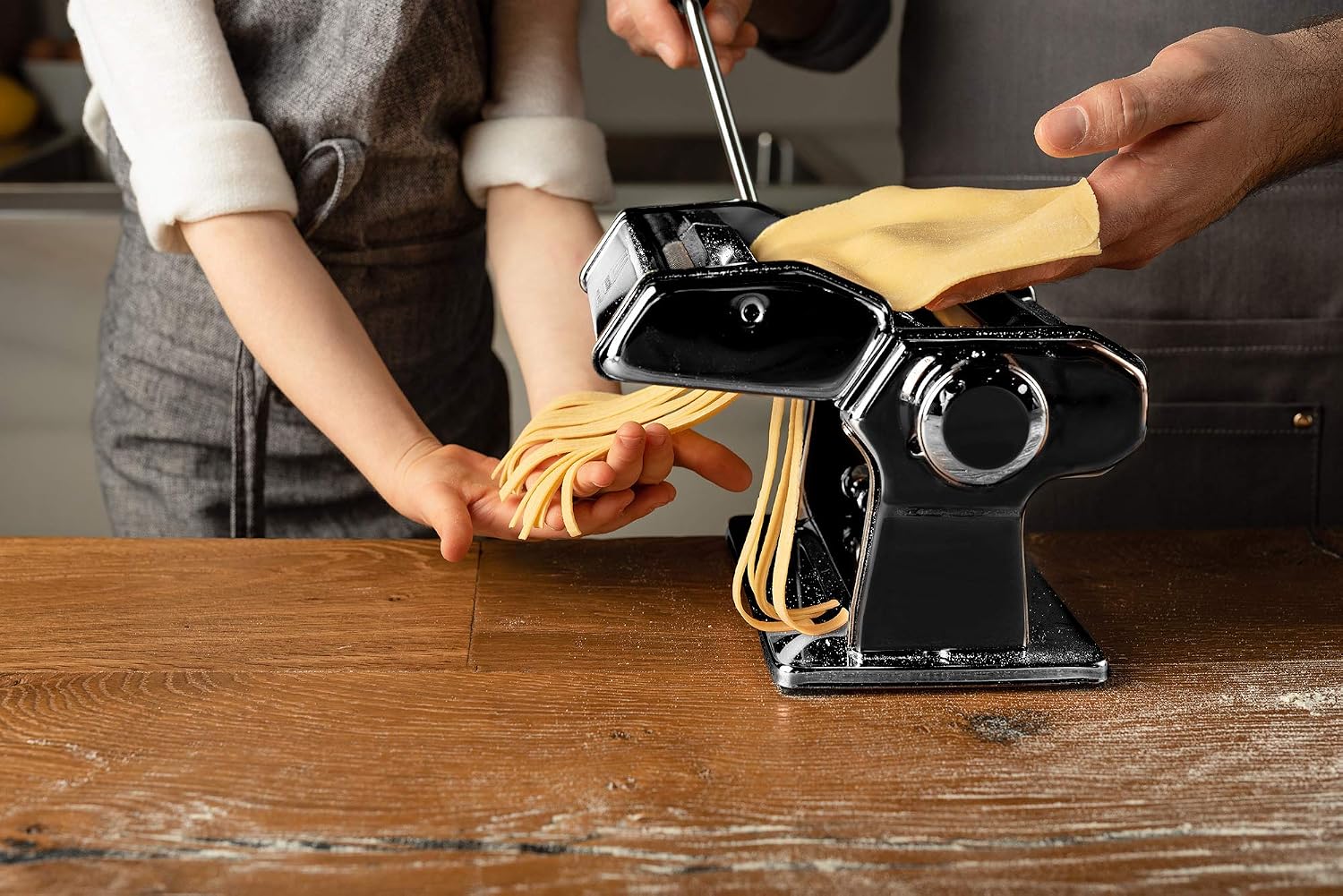 Marcato Pasta Machine, Pasta Maker, Pasta Roller, Anodised Aluminium, for Lasagna Fettuccine, Tagliolini - Image 5