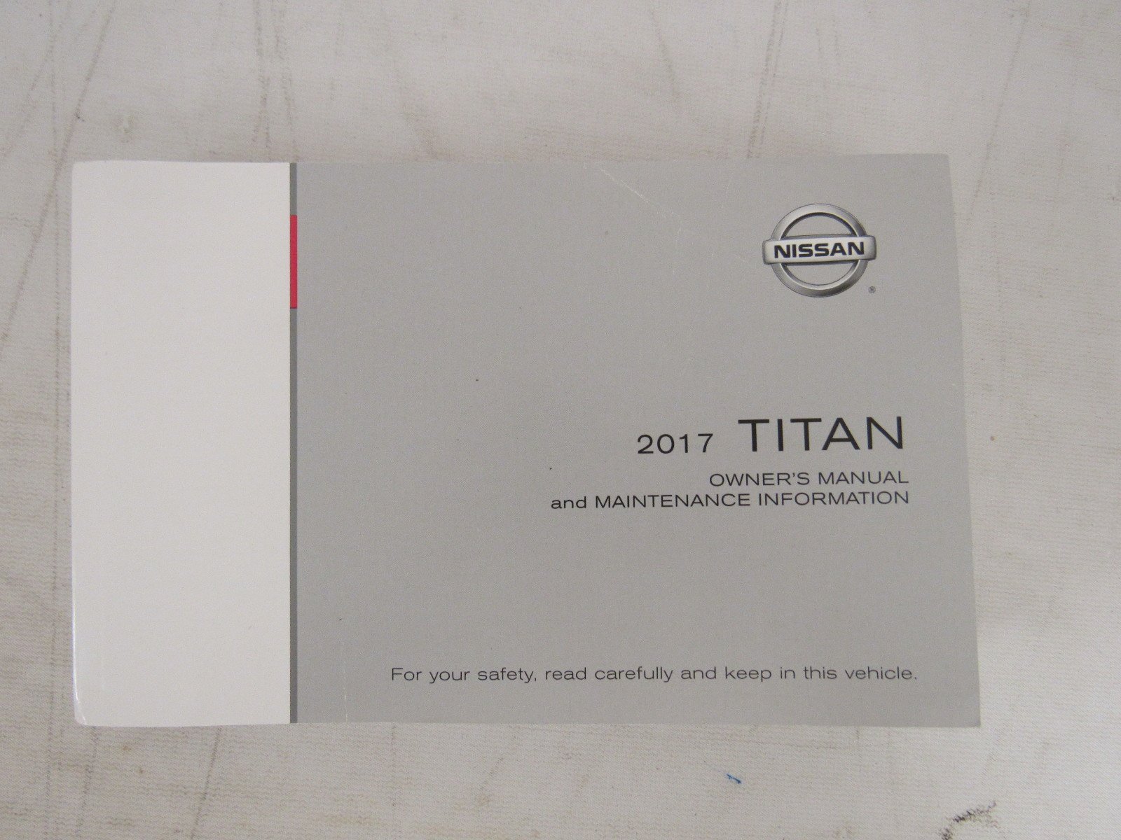 2017 Nissan Titan Owners Manual Guide Book Paperback – 2014