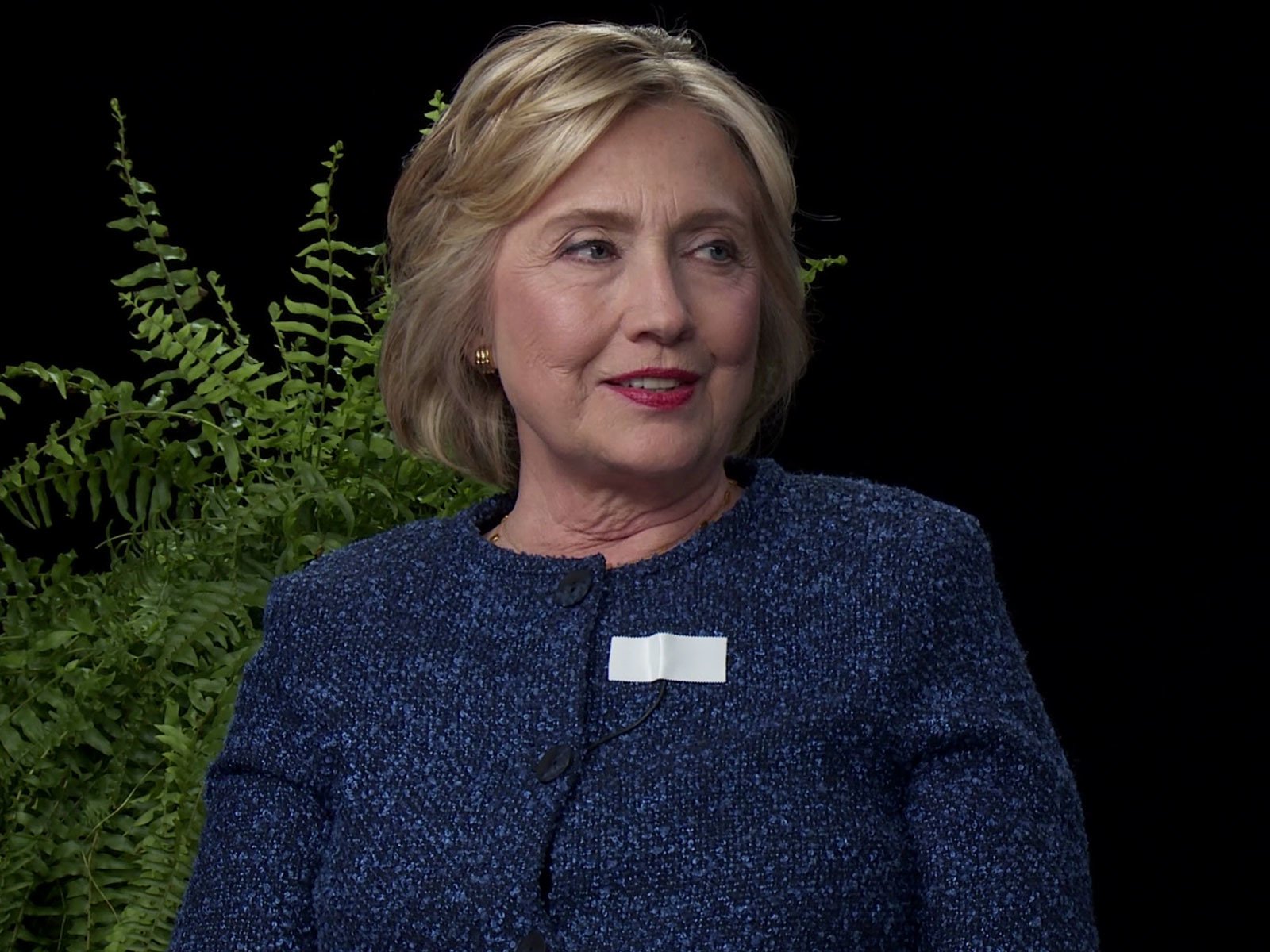 Amazon.co.jp Between Two Ferns Zach Galifianakis, Hillary Clinton