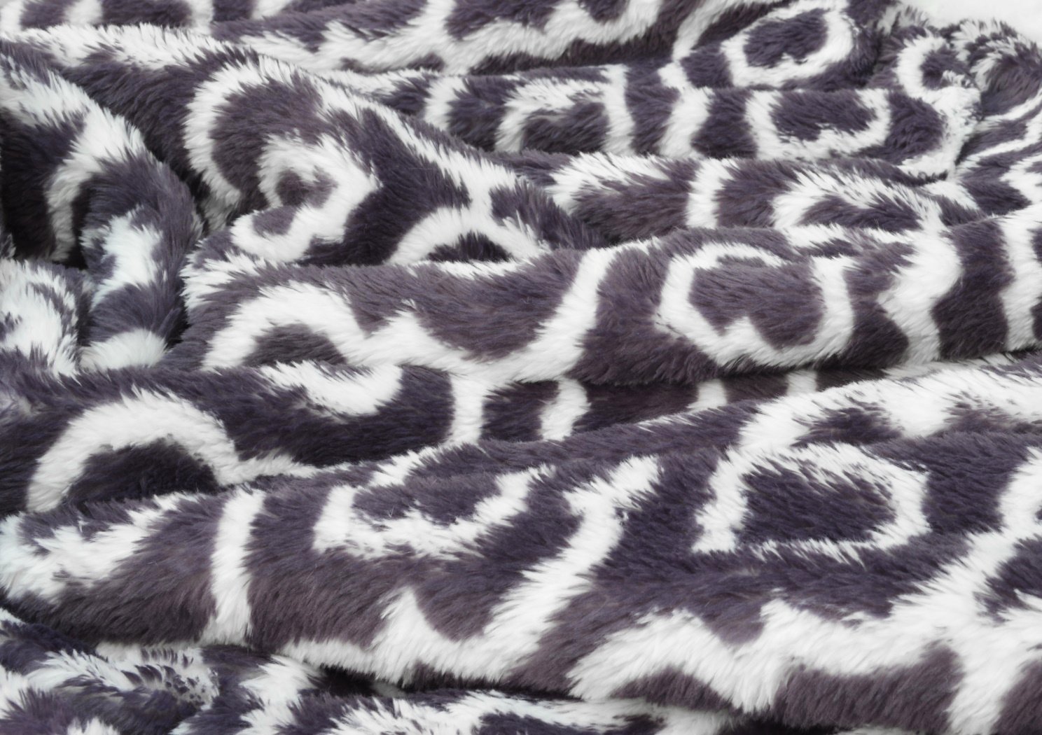 Napa Super Soft Moroccan Fleece Throw Blanket Purple, Lightweight Couch Blanket, Super Warm Bed Blanket, Easy Care 50\