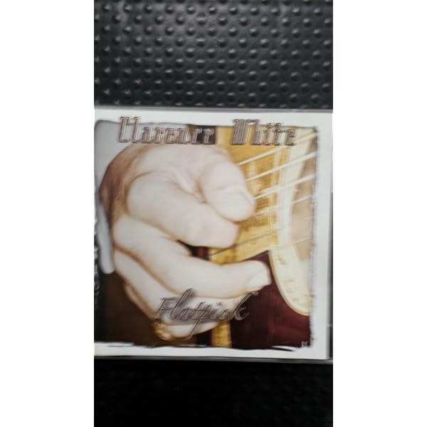 Amazon.com: 33 Acoustic Guitar Instrumentals: 0765402602329: White