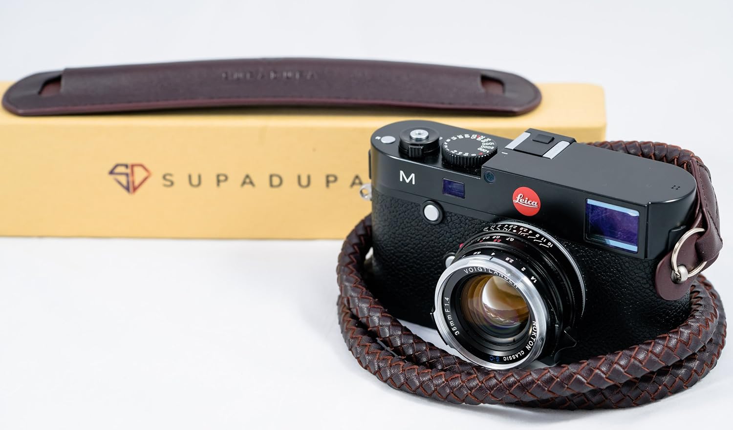 20 Best Leather Camera Straps for Photographers