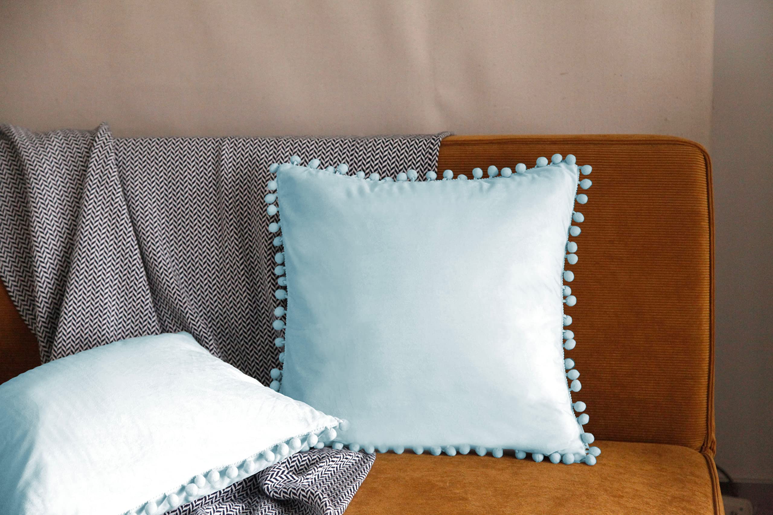 Pagnanno. Set of 2 Soft Velvet Cushion Covers 45x45cm(18x18 Inches) Pom Throw Pillowcases Square Cushion Covers for Chairs,living and bedroom with Invisible Zipper (18"x18" (Pack of 2), Aqua)