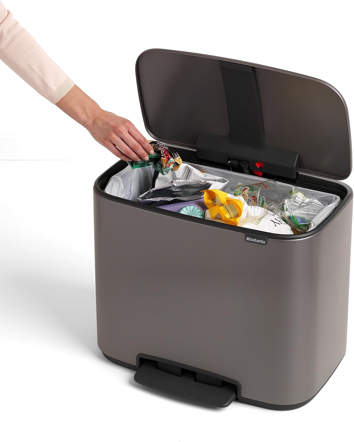 Brabantia Bo Pedal Bin, Steel, Platinum, 36 L, 31.5 x 54 x 68 cm - Image 5