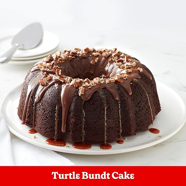 BETTY CROCKER DELIGHTS SUPER MOIST TRIPLE CHOCOLATE FUDGE CAKE MIX, 13.25 OZ