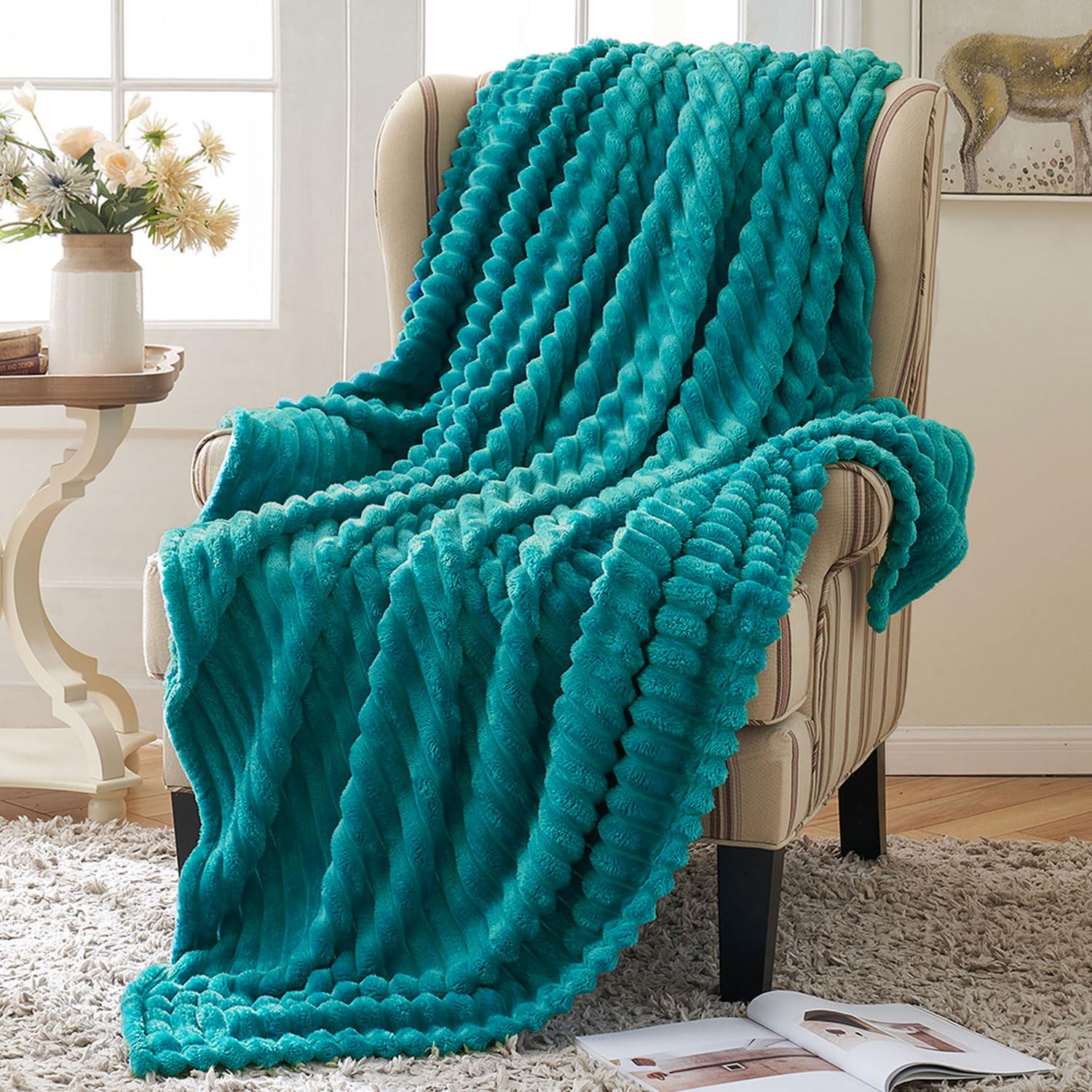 MIULEE Fleece Throw Blanket Flannel Soft Warm Comfortable Throws for Sofa Corduroy Fluffy Blanket Bed Throw for Bedroom Couch Travel Kids Bedroom Accessories 60 * 80Inch Blue Green