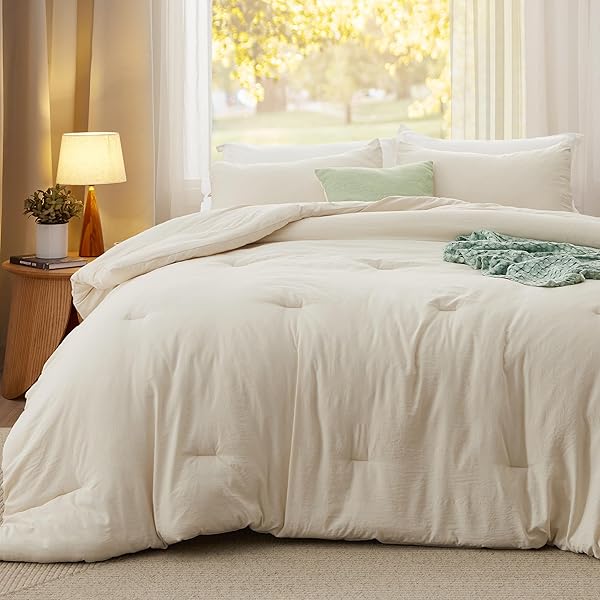 BEDSURE QUEEN COMFORTER SET, CREAM SOFT PREWASHED BEDDING FOR ALL SEASONS, 3 PIECES GENTLESOFT™ BED SET, 1 LIGHTWEIGHT COMFORTER (90″X90″) AND 2 PILLOWCASES (20″X26″)