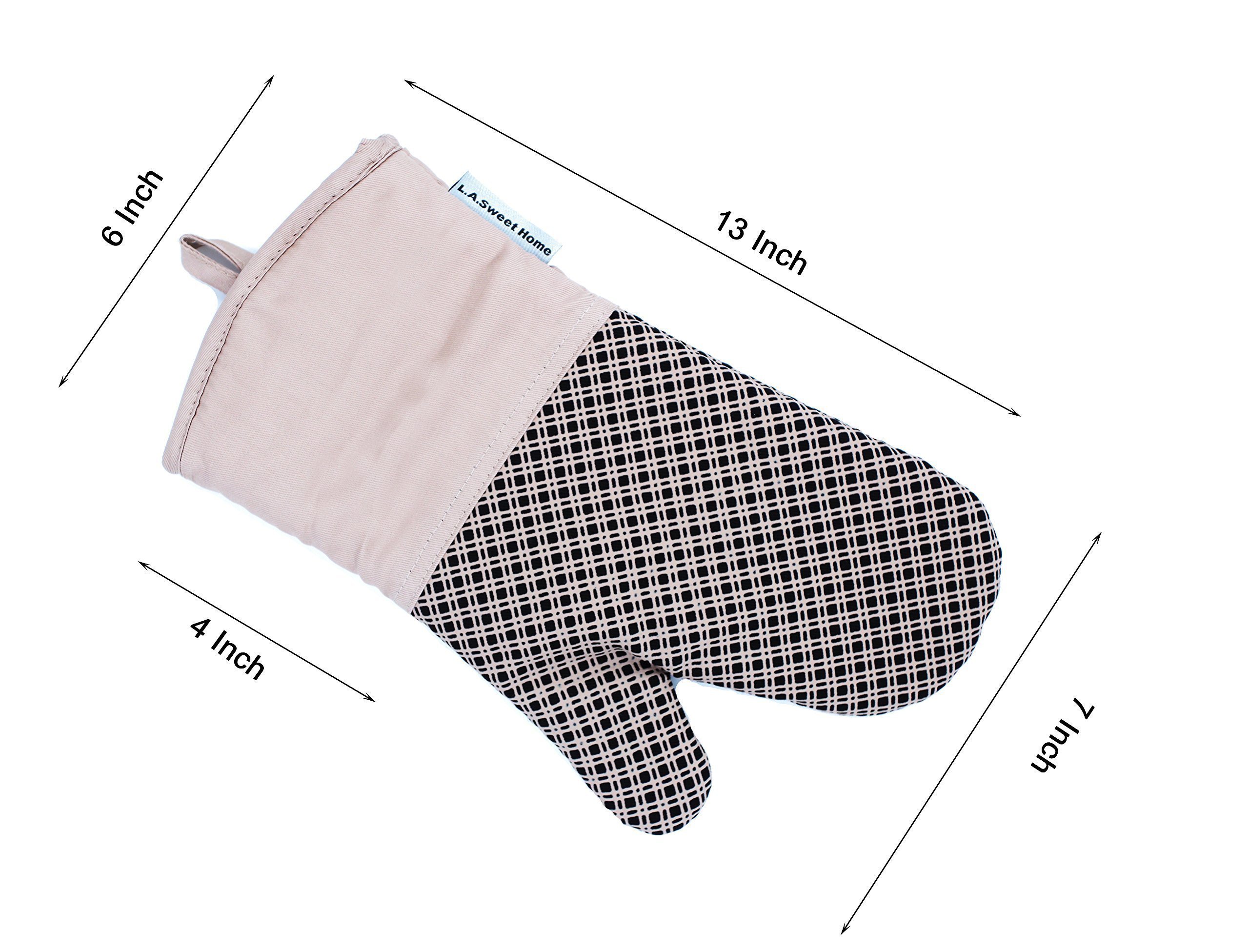 Silicone Oven Mitts Plaid Heat Resistant Potholders Cooking Gloves Non-Slip Grip for Kitchen Oven, BBQ Grill and Fire Pits - Ideal for Cooking, Baking 7x13 inch 1 pair (khaki) by LA Sweet Home