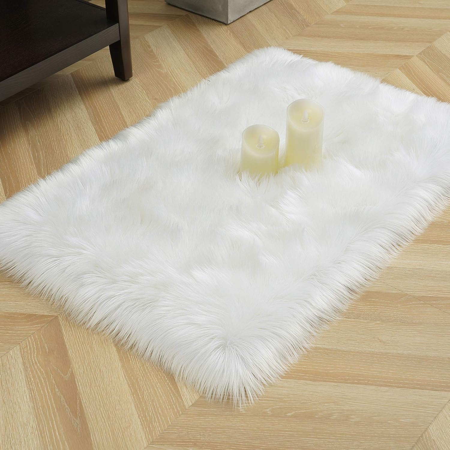 LOCHAS Ultra Soft Fluffy Rugs Faux Fur Sheepskin Area Rug for Bedroom Bedside Living Room Carpet Nursery Washable Floor Mat, 2x3 Feet White: Furniture & Decor