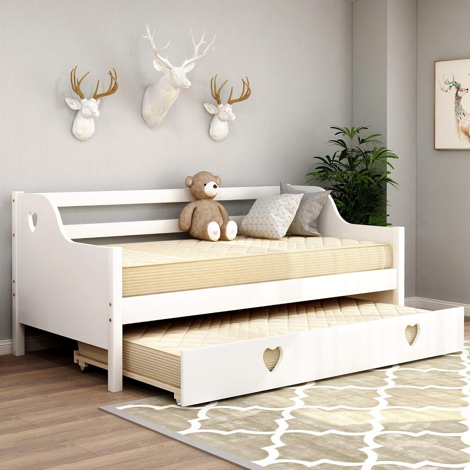 Solid Wood Daybed With Trundle