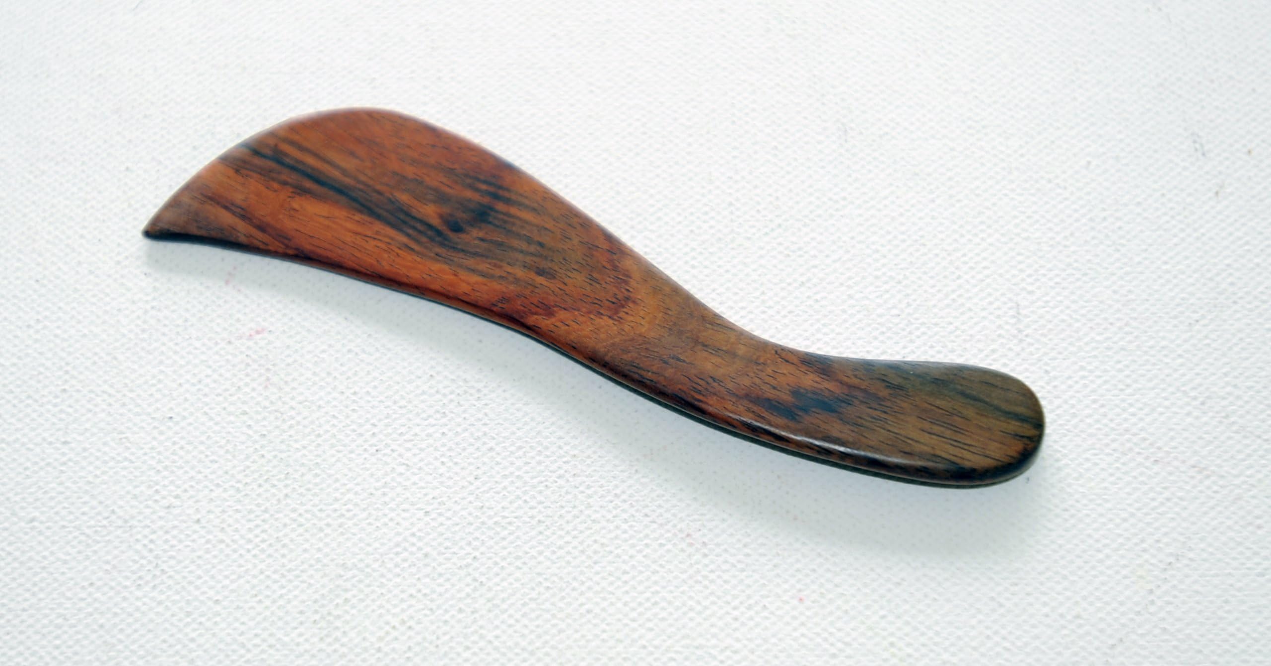 Thai Guasha Scraper massage tool with curved handle for acupressure, shiatsu, reflexology, thai and meridian therapies as well as Guasha(made from rosewood)
