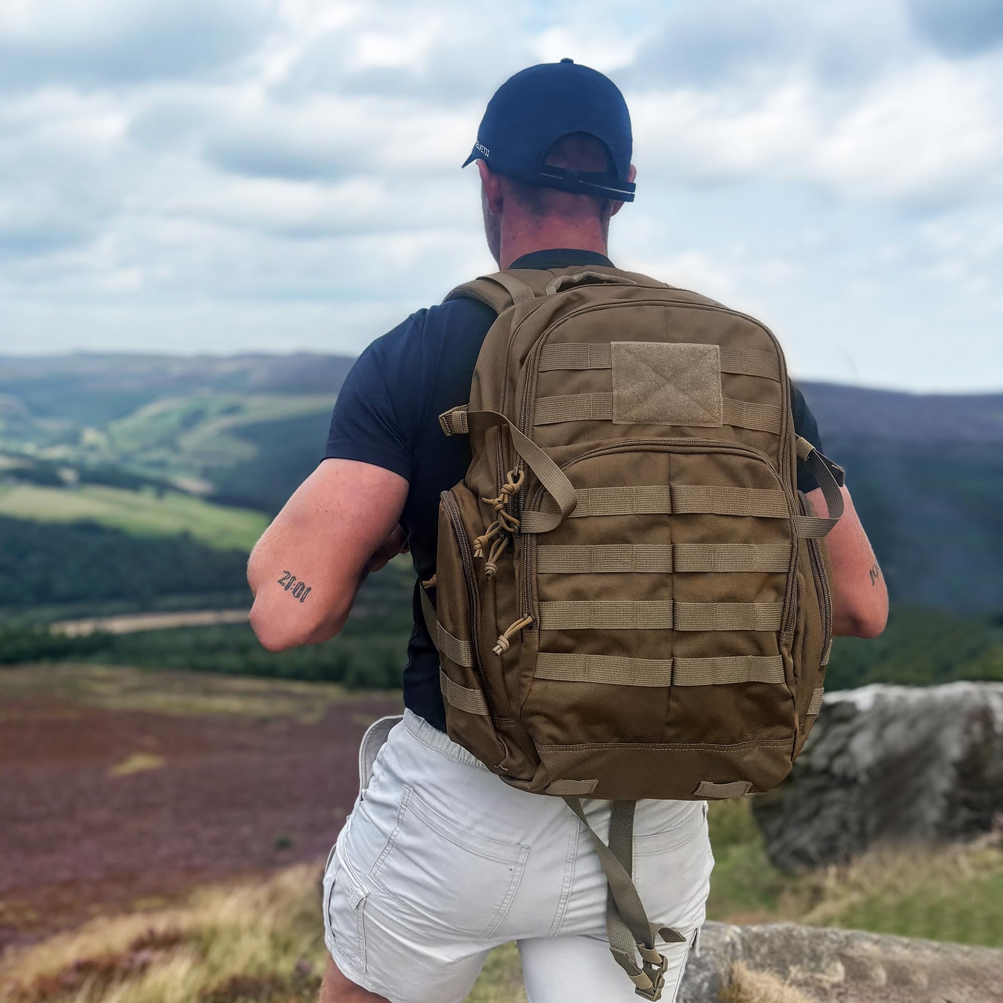 Mardingtop 25L/40L Taktischer Rucksack Herren Wanderrucksack mit MOLLE-System Militär Rucksack, Tactical Backpack für Assault Wandern Reisen Outdoor Arbeit 7