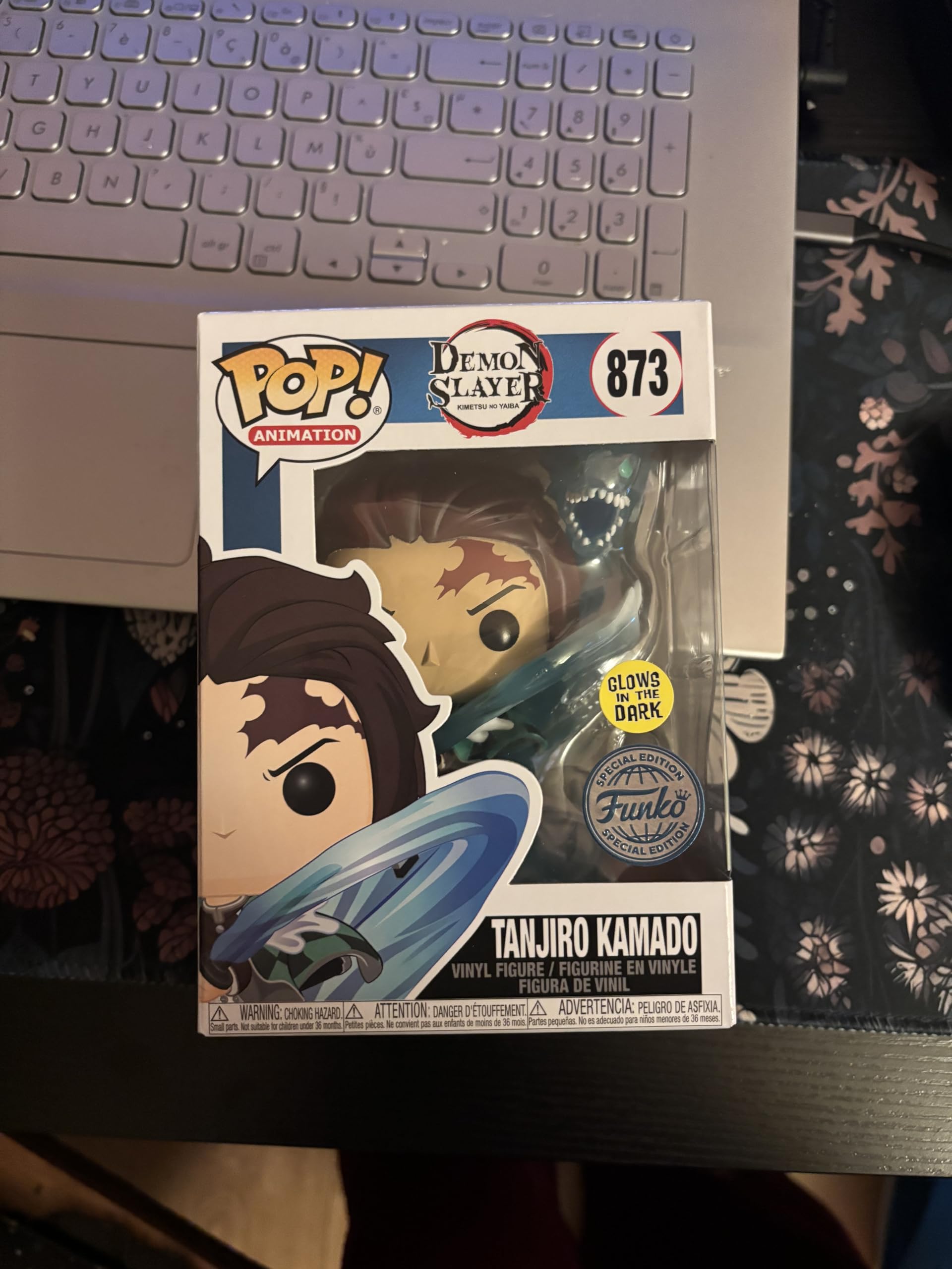 Funko POP! Animation: Demon Slayer - Tanjiro with Dragon (Exclusive) (Glow in The Dark),3.75 inches