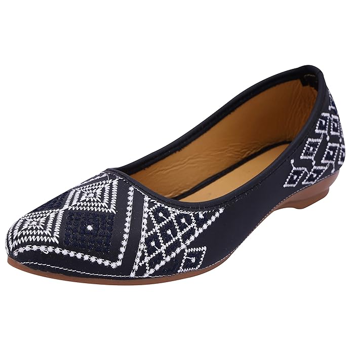 Buy Paradise Shoe Nagra Presents Flat Thread Designing Baillies for