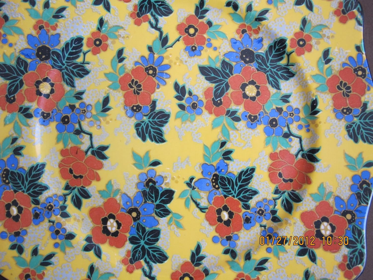 Royal Staffordshire Pottery Serving Or Dinner Plate Approx 10 W Scallop Corners Circa 1947 A J Wilkinson Ltd Amazon Co Uk Kitchen Home