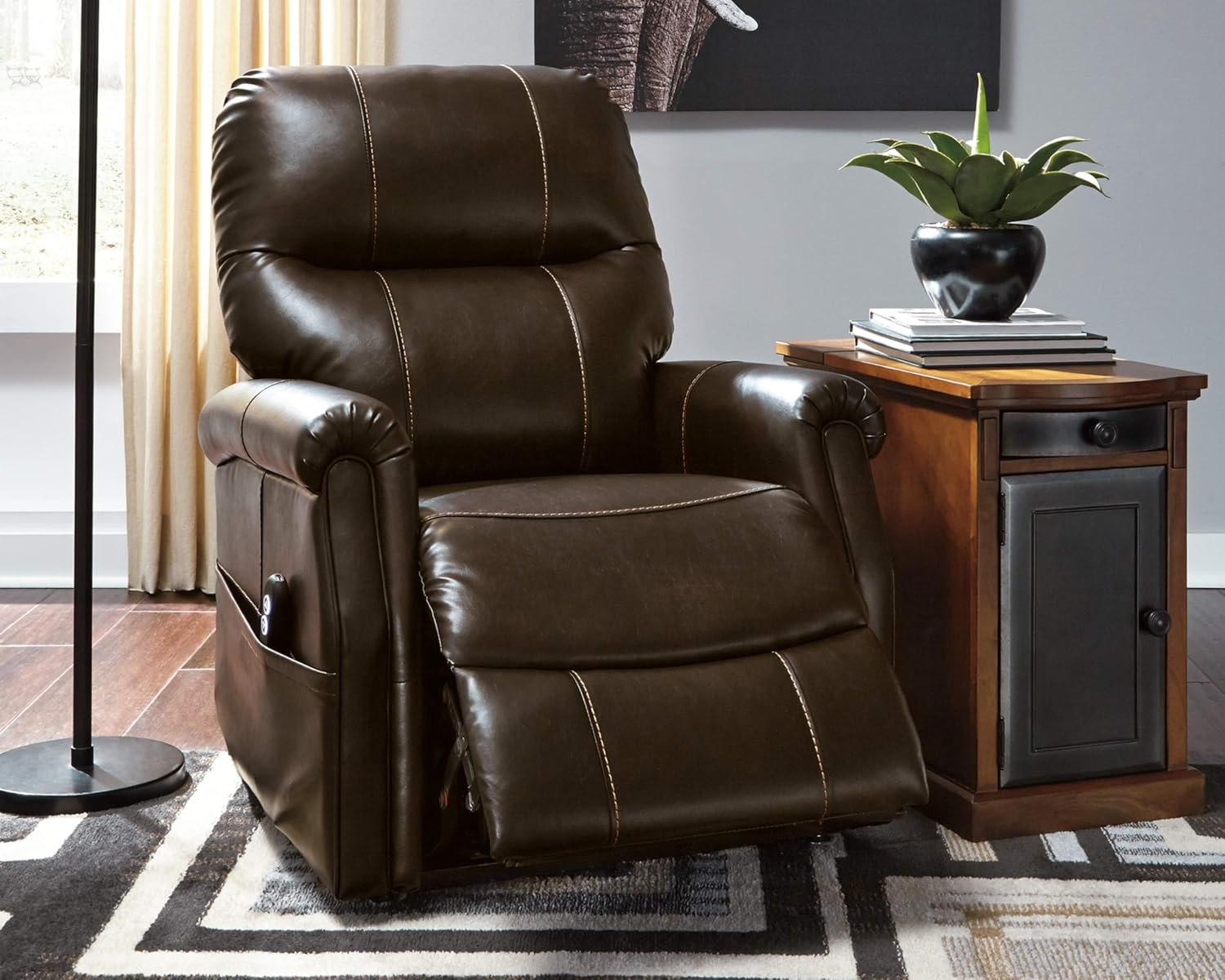 Best Power Recliner For Elderly Woman Top 10 Picks 2023