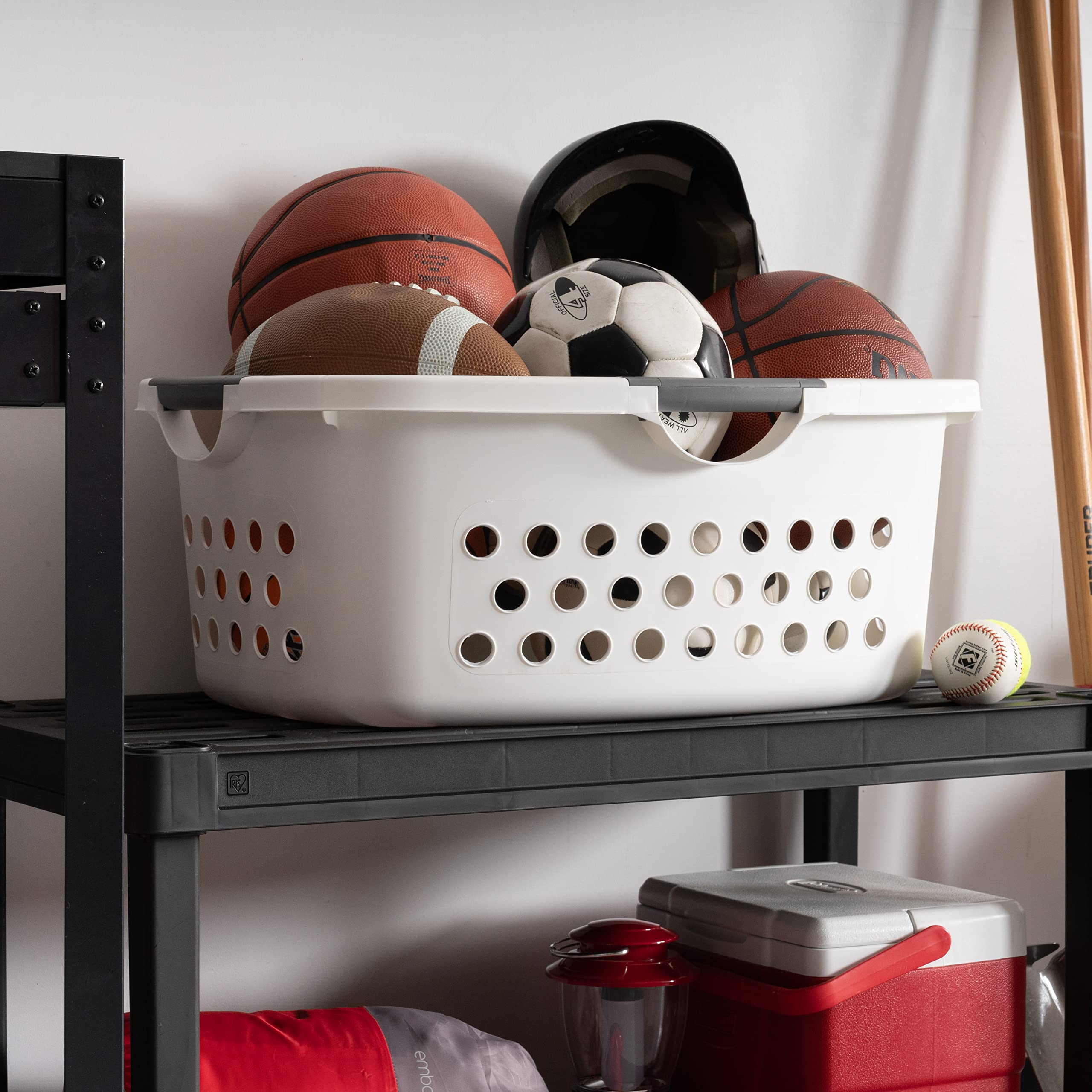 IRIS USA 50L Plastic Hip Hold Laundry Basket with Built-In Comfort Carry Handles, 1.5 Bushel, Clothes Hamper, Laundry Hamper, Ventilation Holes, for Closet Dorm Laundry Room Bedroom, White