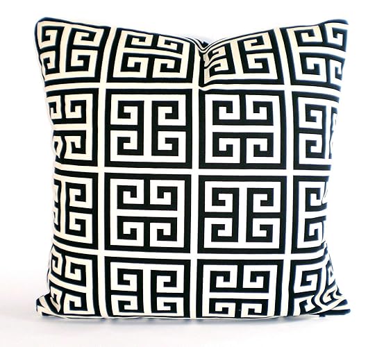 Amazon Com Black Cream Decorative Throw Pillow Covers Cushions