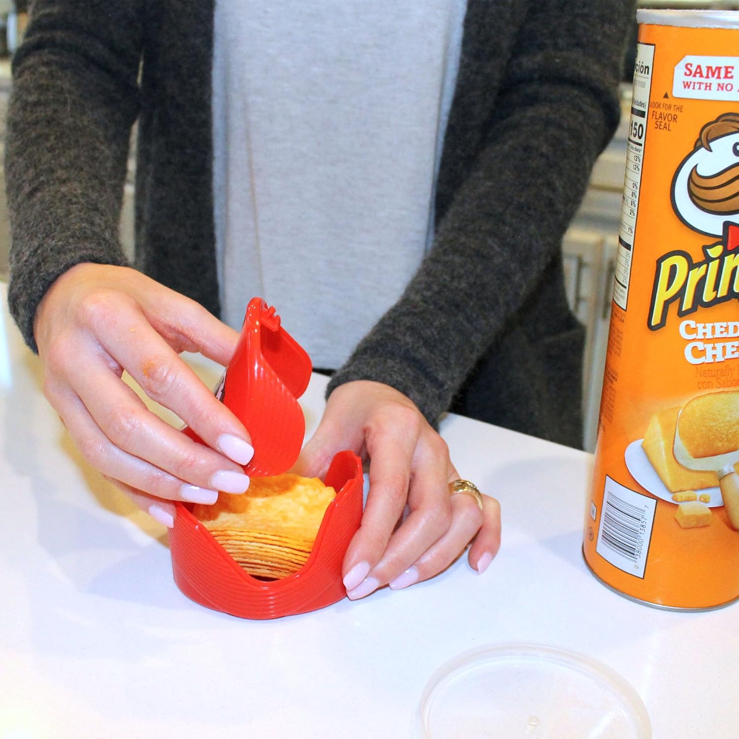 프링글스 미니 컨테이너 2개 세트 Jokari Pringles Containers (2 pack) Single Serve