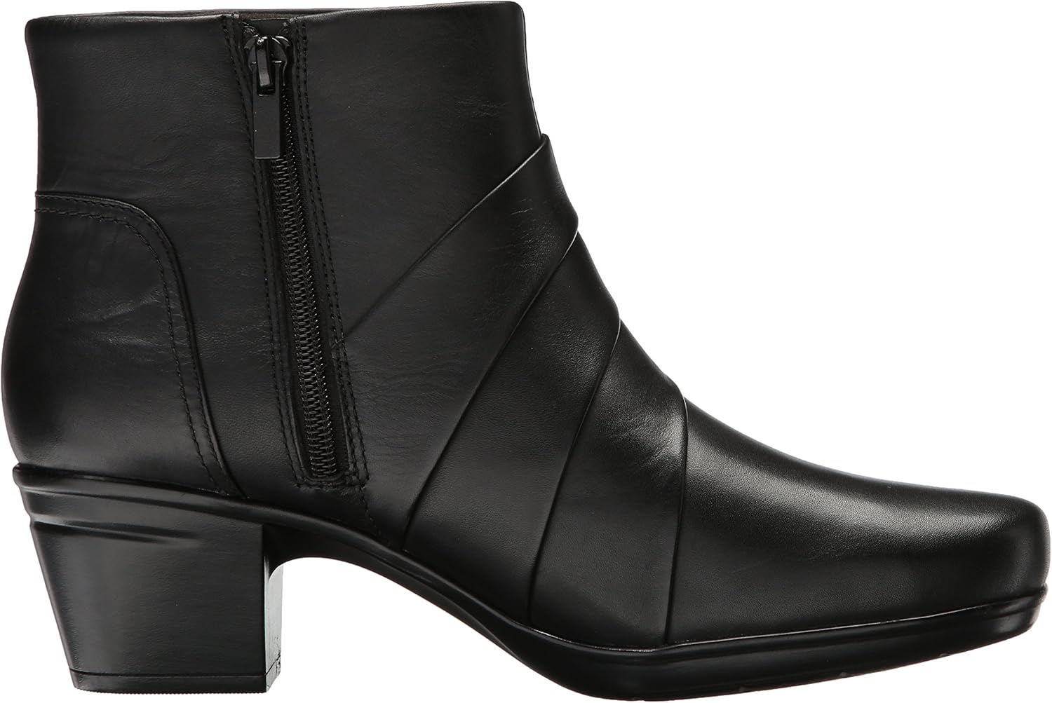 clarks women's emslie moxie ankle bootie