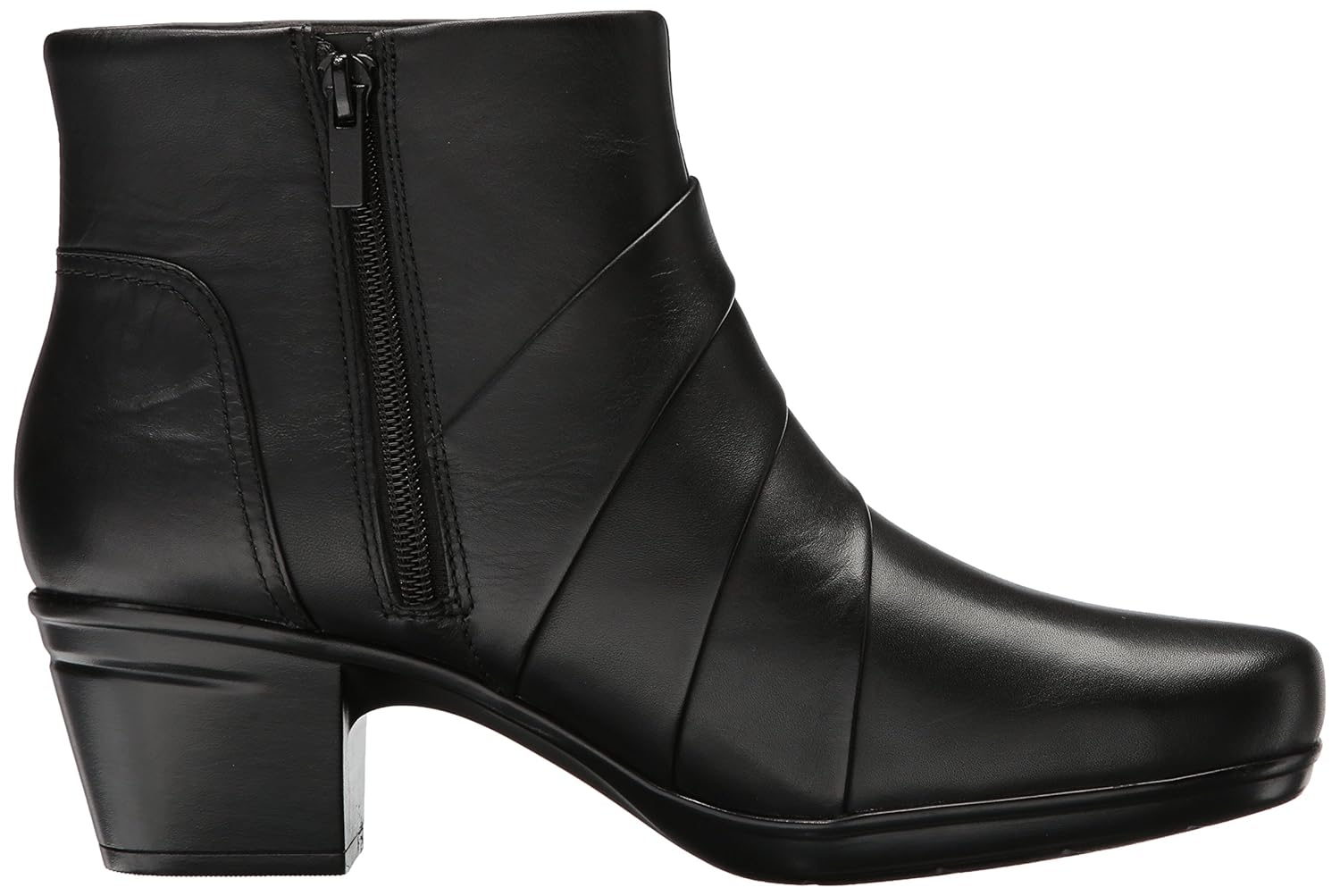 clarks women's emslie moxie ankle bootie