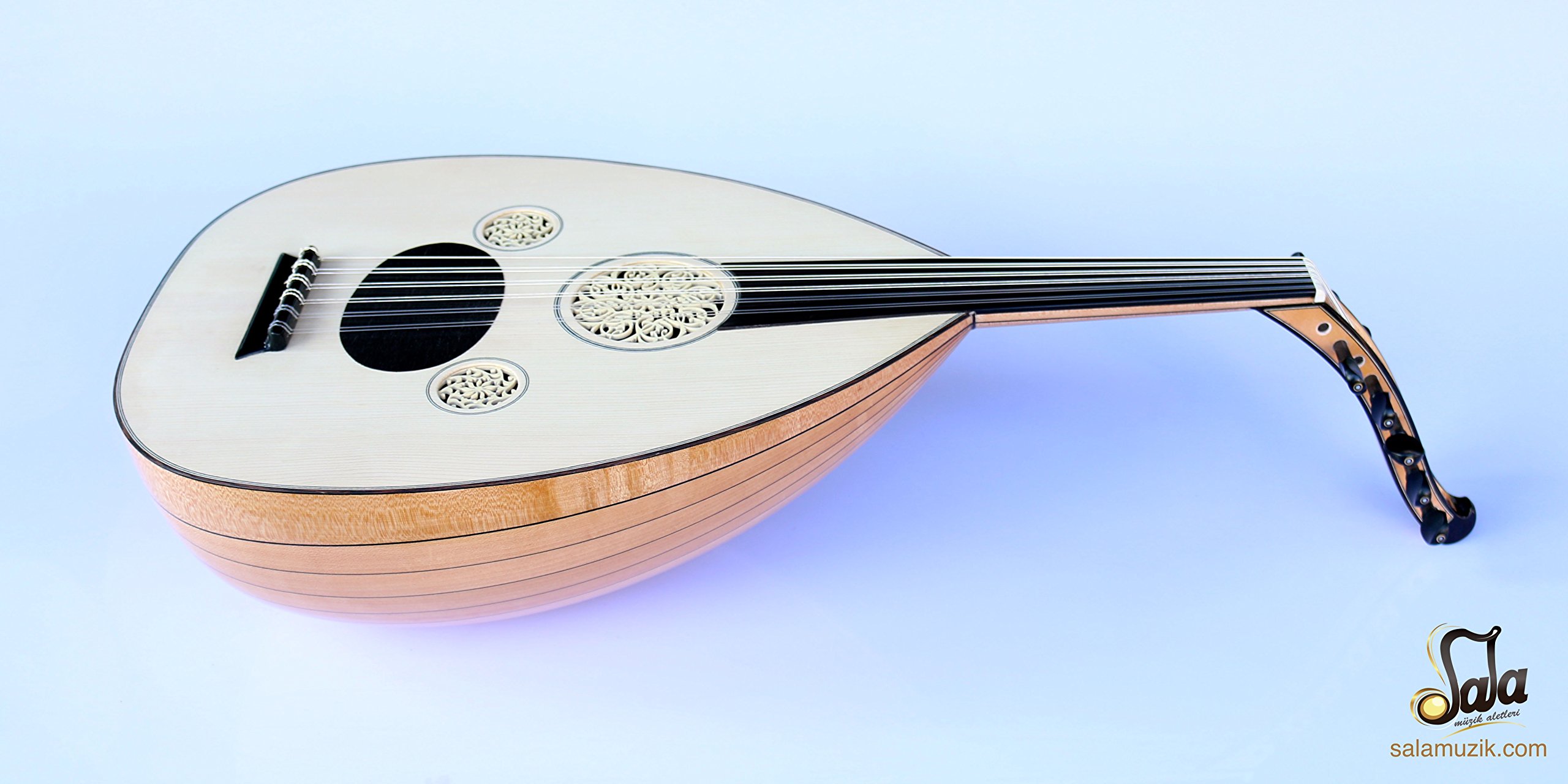 Мандолина арабская. Уд арабский инструмент. Уд восточный музыкальный инструмент-. Уд инструмент. Аль уд инструмент птицы.