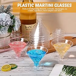 Yinkin 100 Pcs 5 oz Plastic Martini Glasses