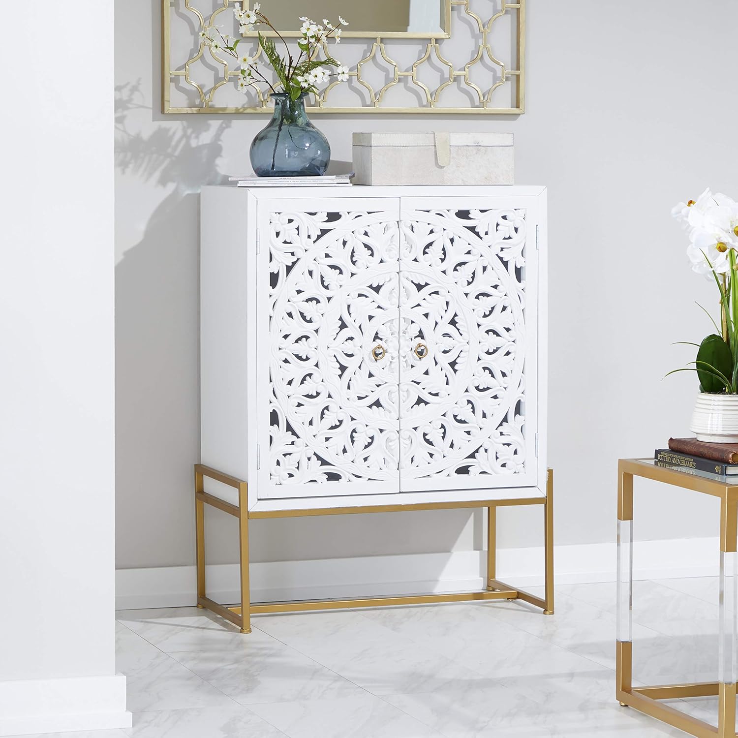 Deco 79 45845 - Armario Cuadrado de Madera Tallada en Color Blanco