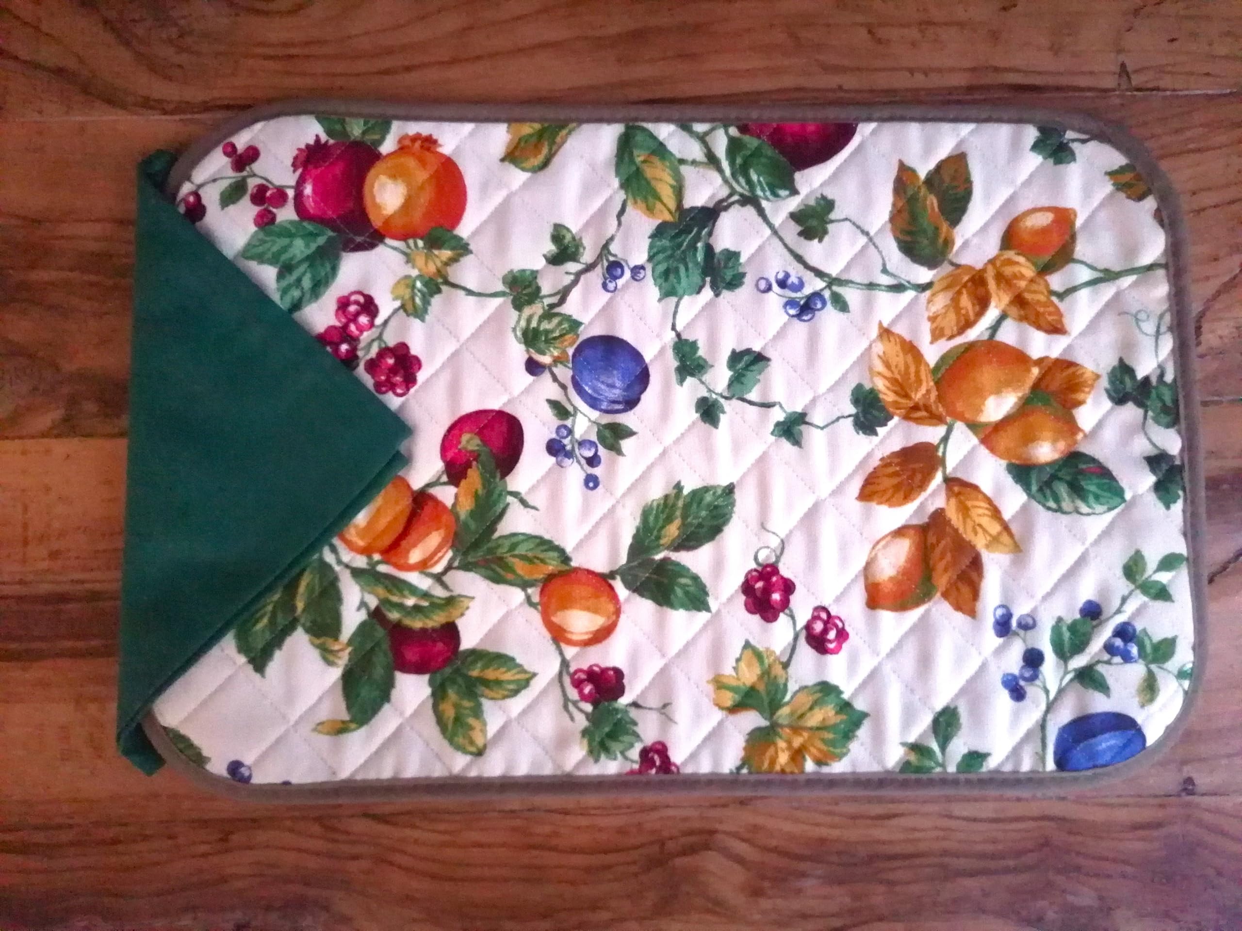 I pay little New!!! American Quilted Placemat with 1 Fruit Design Napkin Made in Italy!!!!!