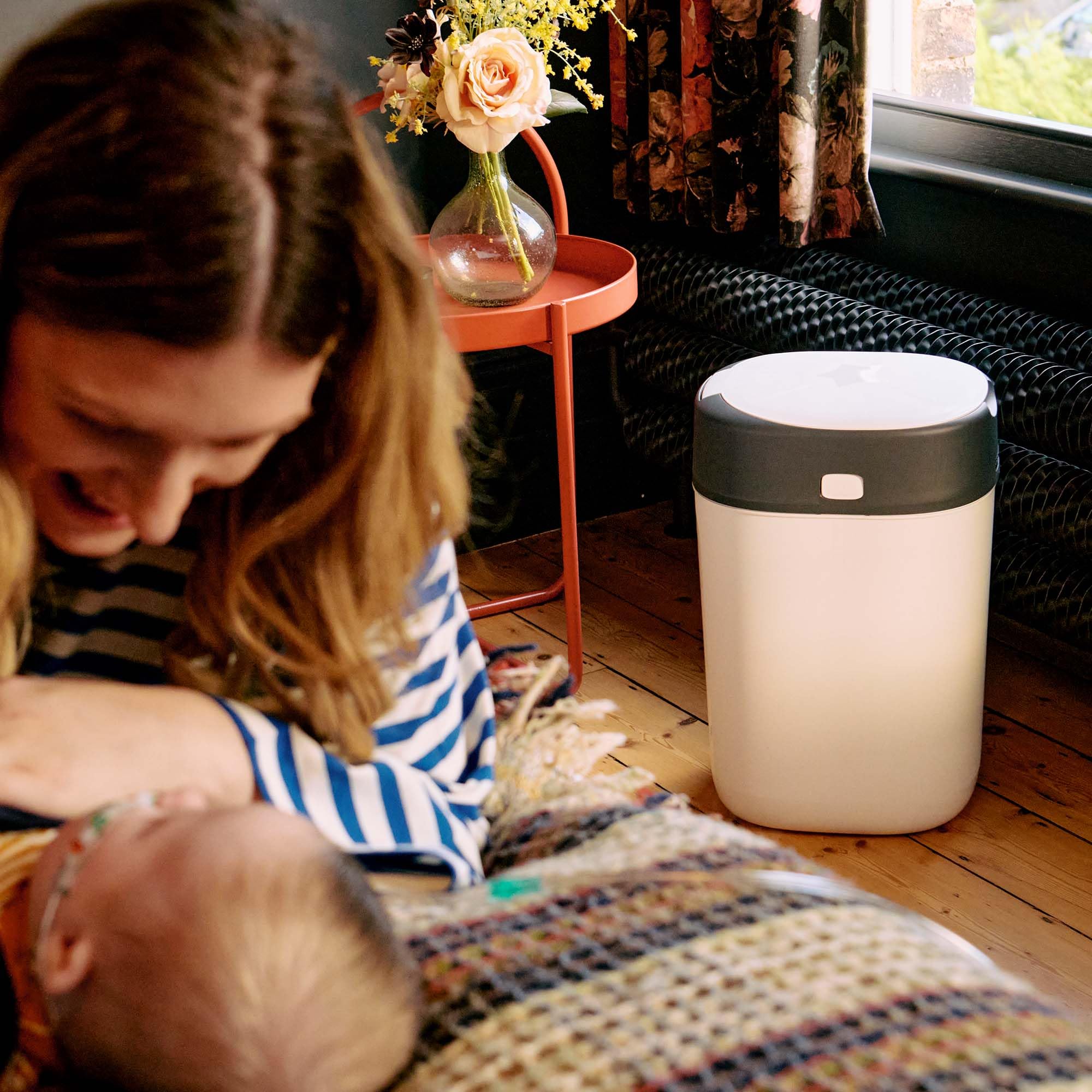 Tommee Tippee Twist and Click Advanced Windeleimer mit 2 Nachfüllkassetten, garantierter Geruchs- und Keimschutz, großes Fassungsvermögen (Verpackung kann variieren) 2